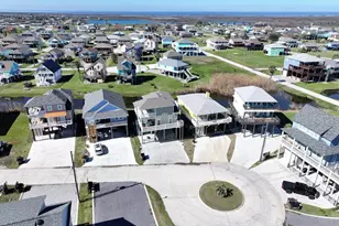 1991 Royaville Ct, Port Bolivar, TX 77650 - Photo 34