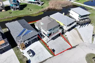 1991 Royaville Ct, Port Bolivar, TX 77650 - Photo 4