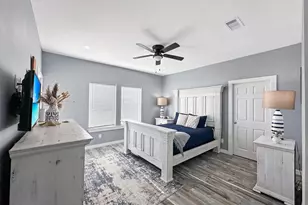 1991 Royaville Ct, Port Bolivar, TX 77650 - Photo 18
