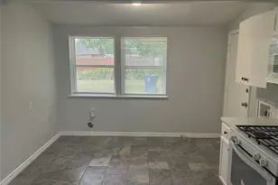 710 E Daugherty Dr, Garland, TX 75041 - Photo 4