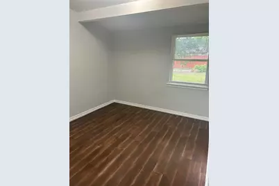 710 E Daugherty Drive, Garland, TX 75041 - Photo 8