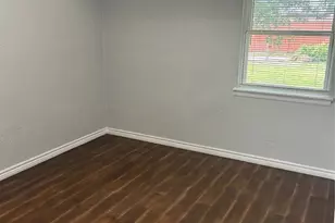 710 E Daugherty Dr, Garland, TX 75041 - Photo 8