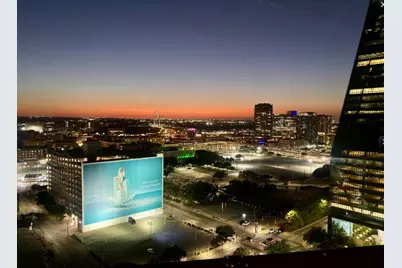 511 N Akard Street #1502, Dallas, TX 75201 - Photo 26