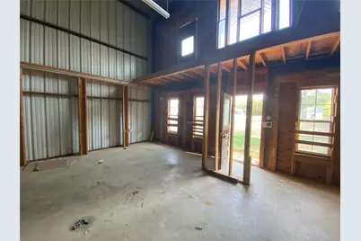 207 NW 4th Avenue, Mineral Wells, TX 76067 - Photo 40