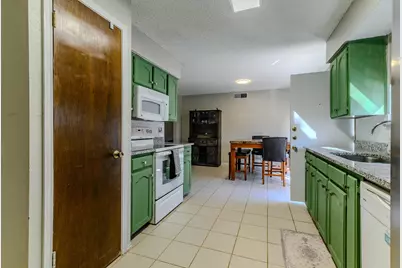 4815 Crestmont Court, Arlington, TX 76017 - Photo 10