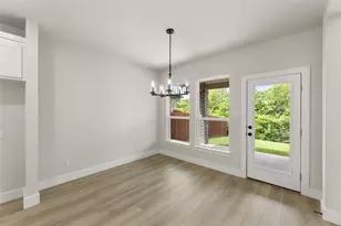 1328 Cash St, Burleson, TX 76028 - Photo 6