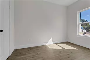 1001 N Oak Dr, Denison, TX 75020 - Photo 16