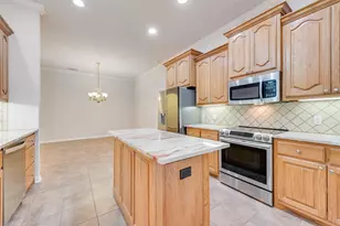 123 Crestpark Dr, Cedar Hill, TX 75104 - Photo 4