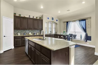 1304 Rainier Court, Mansfield, TX 76063 - Photo 4