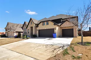 1304 Rainier Ct, Mansfield, TX 76063 - Photo 2