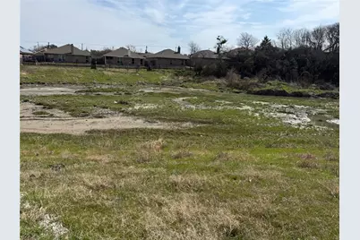 7945 White Settlement Road, White Settlement, TX 76108 - Photo 14