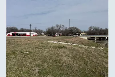 7945 White Settlement Road, White Settlement, TX 76108 - Photo 10
