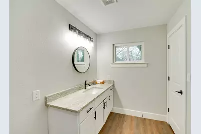 105 N 6th Street, Midlothian, TX 76065 - Photo 10