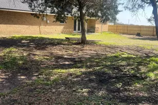 104 Cedar Creek Dr, Groesbeck, TX 76642 - Photo 20