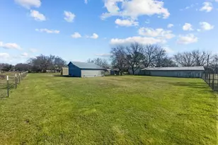 13023 Big Indian Rd, Callisburg, TX 76240 - Photo 16