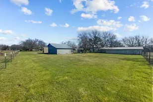 13023 Big Indian Rd, Callisburg, TX 76240 - Photo 16