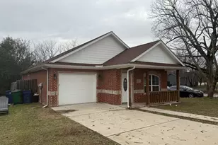 125 N Aiken St, Waxahachie, TX 75165 - Photo 2