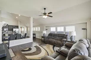 729 Lyndhurst Dr, Anna, TX 75409 - Photo 4