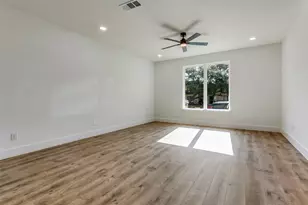 9475 Timberleaf Dr, Dallas, TX 75243 - Photo 8