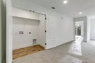 9475 Timberleaf Dr, Dallas, TX 75243 - Photo 36