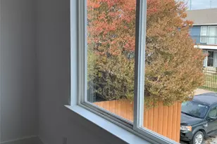 9475 Timberleaf Dr, Dallas, TX 75243 - Photo 32