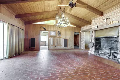 4246 Shore Front Court, Fort Worth, TX 76135 - Photo 10