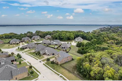 8914 Waters Lane, Rowlett, TX 75089 - Photo 8