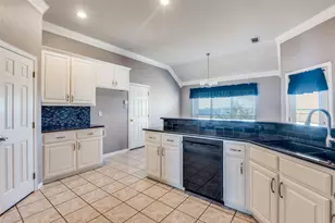 8934 Colonial Dr, Crandall, TX 75114 - Photo 2