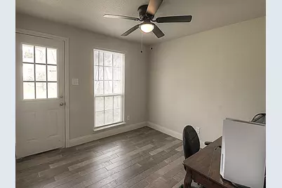 605 Olive Street, Cleburne, TX 76031 - Photo 26