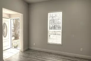 605 Olive St, Cleburne, TX 76031 - Photo 6