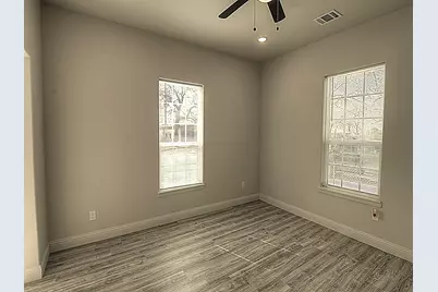 605 Olive Street, Cleburne, TX 76031 - Photo 12