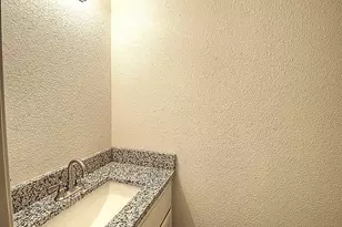 605 Olive St, Cleburne, TX 76031 - Photo 24