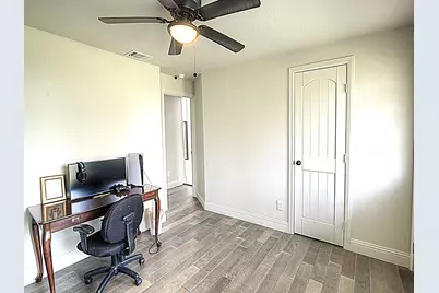 605 Olive Street, Cleburne, TX 76031 - Photo 28