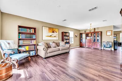 5237 Bedfordshire Drive, Fort Worth, TX 76135 - Photo 4
