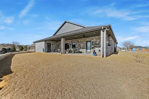 502 S Bay Ct, Runaway Bay, TX 76426 - Photo 32