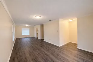 2806 E Atoll Dr, Dallas, TX 75216 - Photo 4