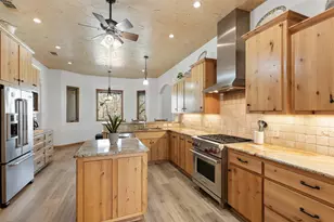 712 S Sugartree Dr, Lipan, TX 76462 - Photo 14