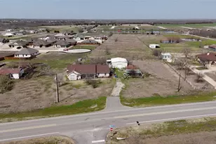 509 E Cook St, Josephine, TX 75189 - Photo 2