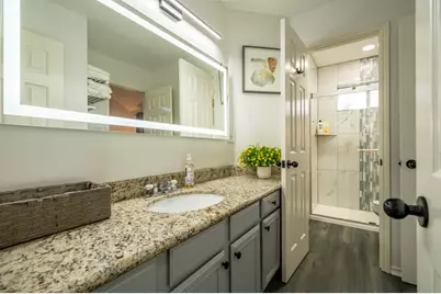 2406 Manchester Drive, Carrollton, TX 75006 - Photo 28