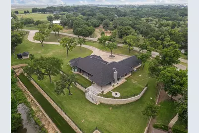 2100 Gene Court, Granbury, TX 76048 - Photo 34