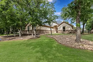 117 Birdie Dr, Lipan, TX 76462 - Photo 2