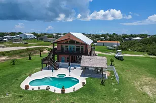 904 W Polk Ave, Port O Connor, TX 77982 - Photo 6