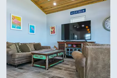 904 W Polk Avenue, Port O Connor, TX 77982 - Photo 18