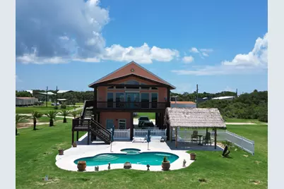 904 W Polk Avenue, Port O Connor, TX 77982 - Photo 1