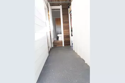 302 W 6th Street, Lancaster, TX 75146 - Photo 10