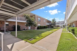 8511 Westover Ct, Granbury, TX 76049 - Photo 12