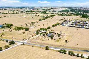 9501 Fm 2331, Godley, TX 76044 - Photo 10