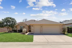 9913 Hanford Dr, Denton, TX 76207 - Photo 2