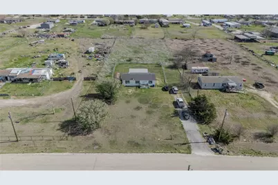 9020 Sallys Way, Alvarado, TX 76009 - Photo 14