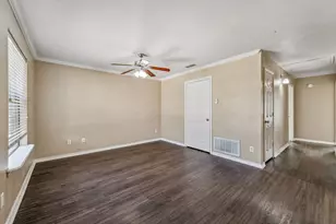 872 W Vanderbilt St, Stephenville, TX 76401 - Photo 6